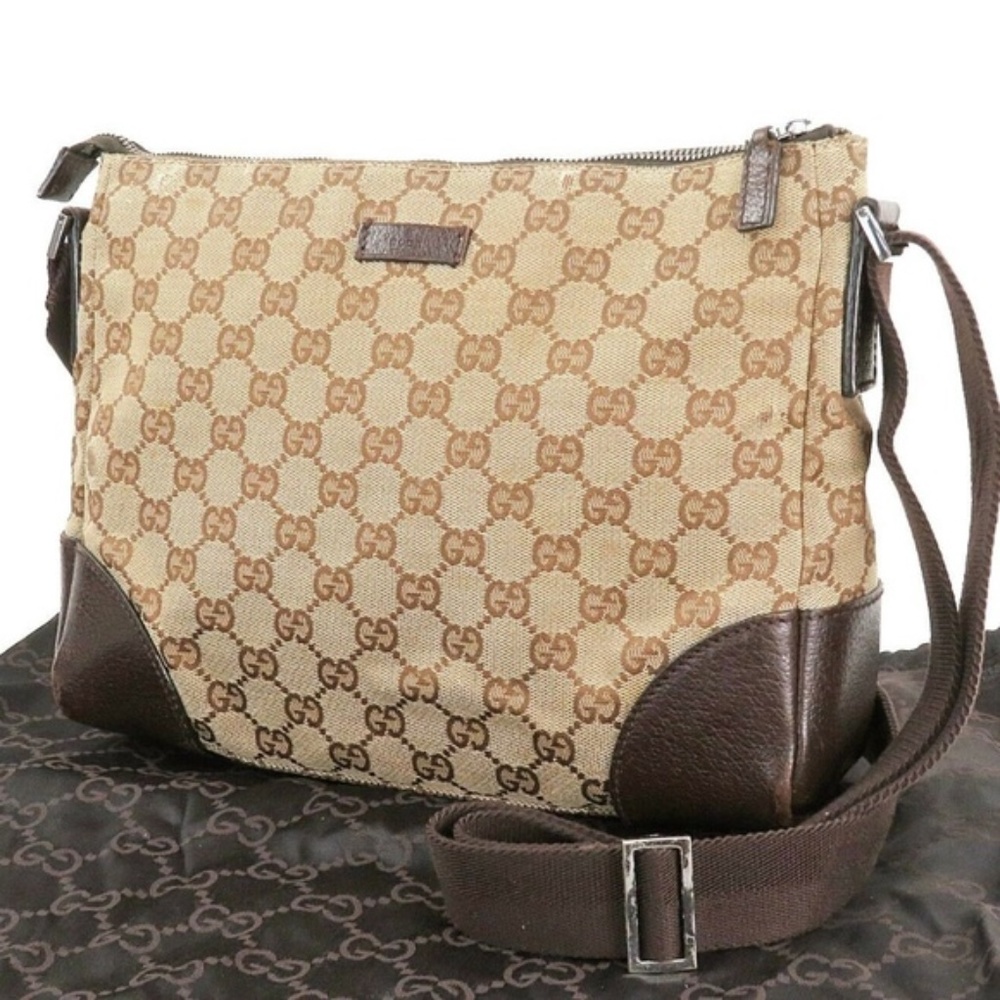 100% Auth Gucci GG Canvas & Leather Purse #32124